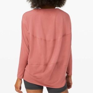 Lululemon size 2 long sleeve off-pink/salmon long sleeve shirt